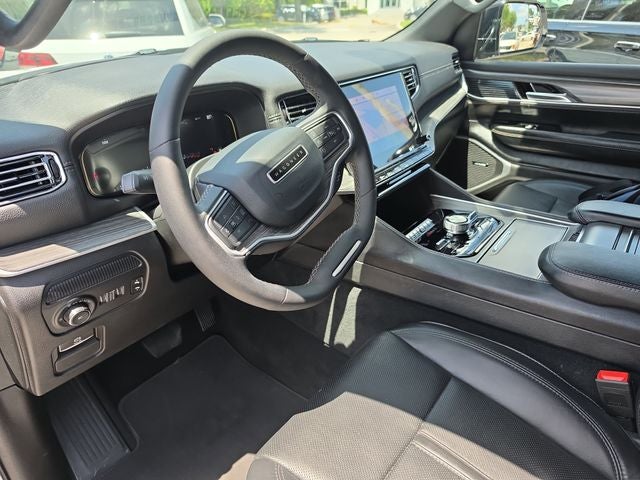 2023 Jeep Wagoneer Series III
