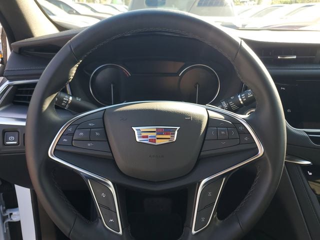 2024 Cadillac XT5 Luxury