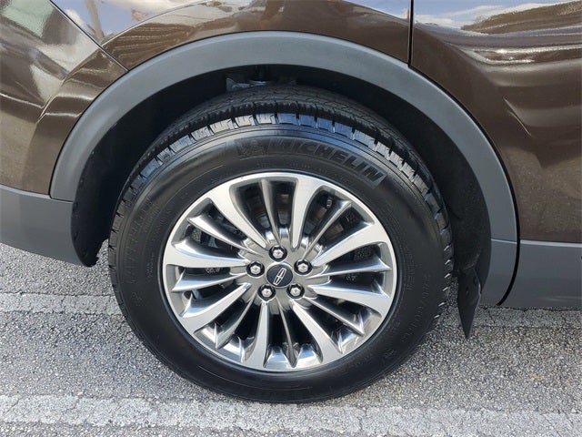 2020 Lincoln Nautilus Standard