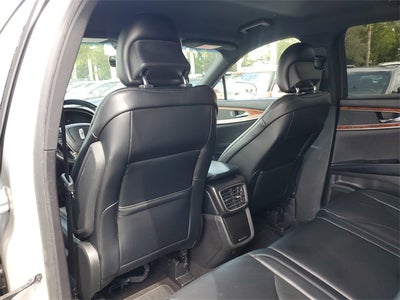 2019 Lincoln Nautilus Select