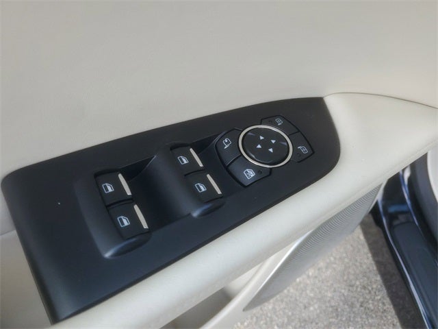 2019 Lincoln Nautilus Black Label