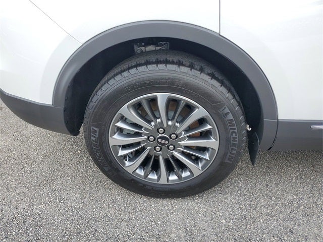 2023 Lincoln Nautilus Standard