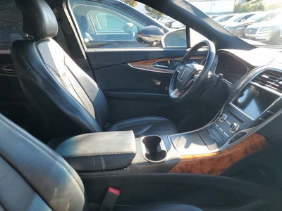 2019 Lincoln Nautilus Select