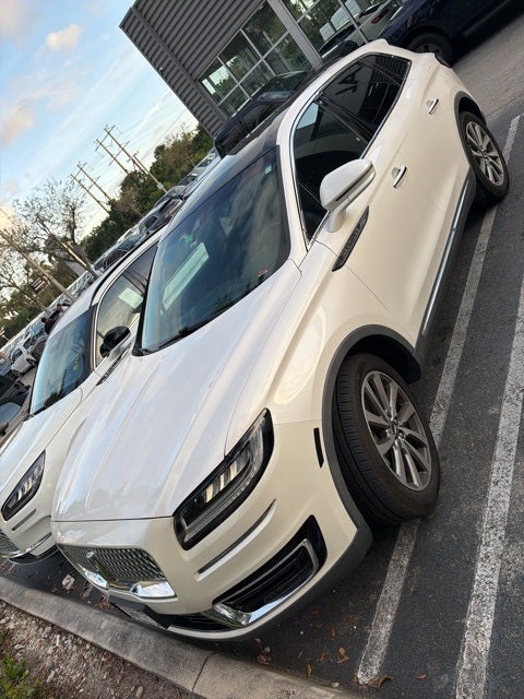 2019 Lincoln Nautilus Select