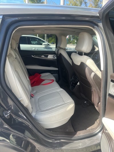 2022 Lincoln Nautilus Black Label