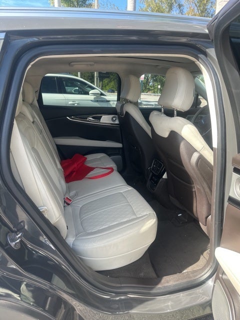 2022 Lincoln Nautilus Black Label