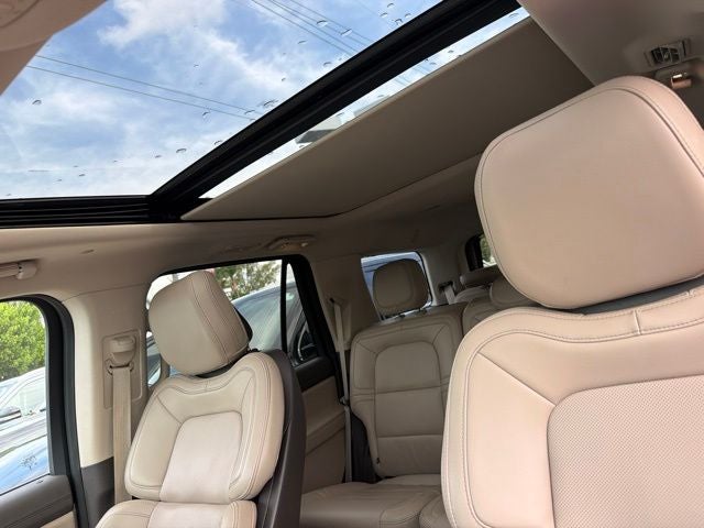 2023 Lincoln Navigator Standard