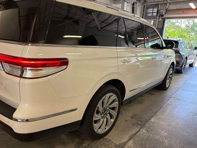 2024 Lincoln Navigator Premiere