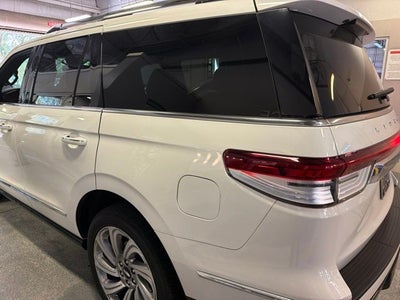 2024 Lincoln Navigator Premiere