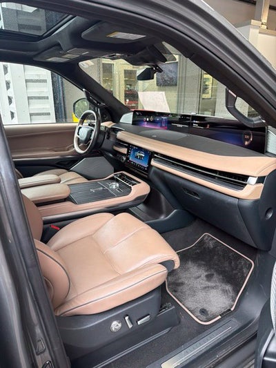 2025 Lincoln Navigator L Black Label