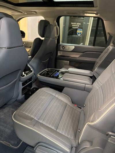 2023 Lincoln Navigator L Black Label
