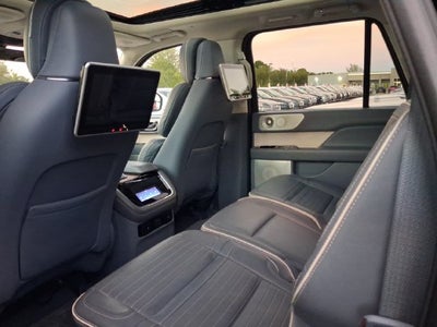 2022 Lincoln Navigator L Black Label