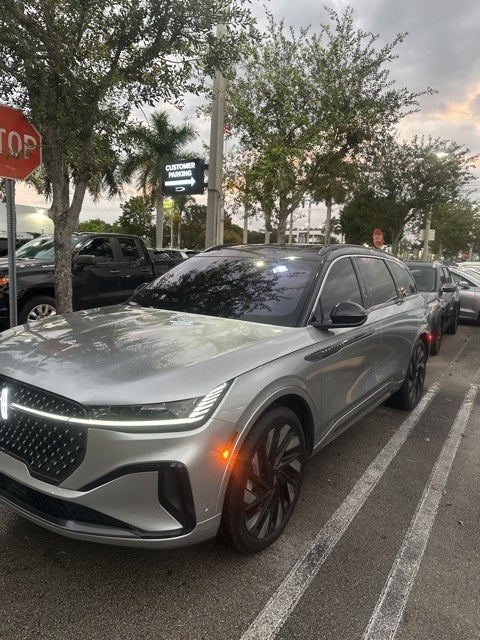 2024 Lincoln Nautilus Black Label