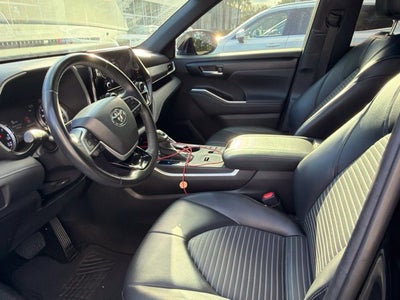 2023 Toyota Highlander XSE