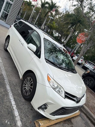 2020 Toyota Sienna XLE 7 Passenger