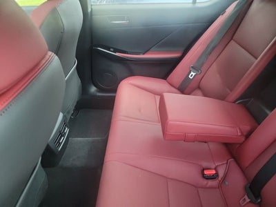 2025 Lexus IS 300
