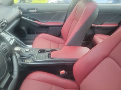 2025 Lexus IS 300