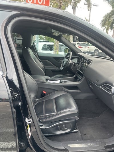 2017 Jaguar F-PACE 35t Prestige