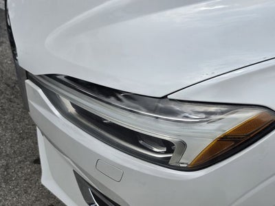 2018 Volvo XC60 T6 Momentum