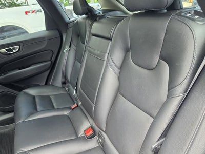 2018 Volvo XC60 T6 Momentum