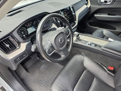 2018 Volvo XC60 T6 Momentum