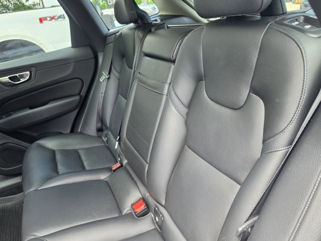 2018 Volvo XC60 T6 Momentum