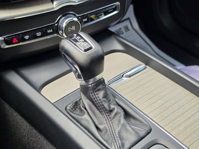 2018 Volvo XC60 T6 Momentum