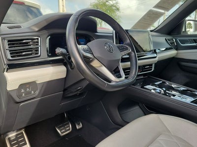 2024 Volkswagen Atlas Cross Sport 2.0T SEL Premium R-Line