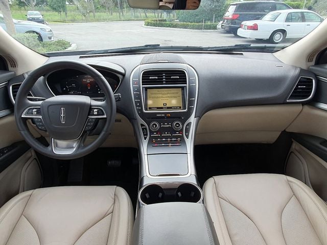 2019 Lincoln Nautilus Select