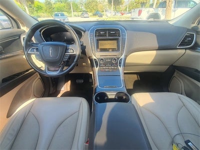 2019 Lincoln Nautilus Select