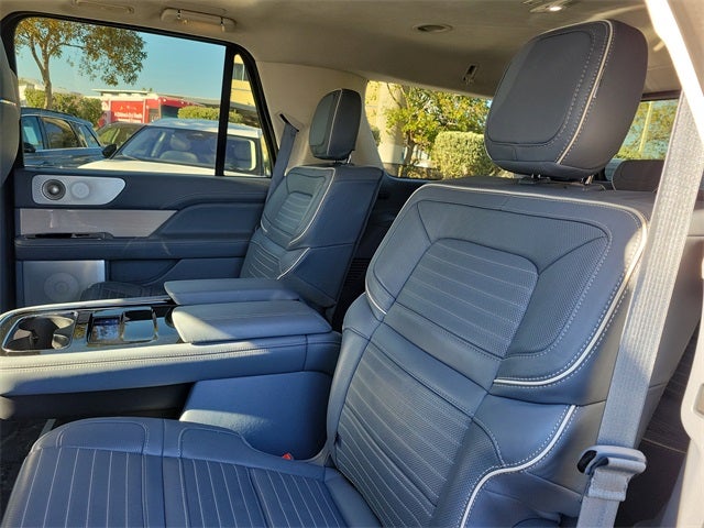 2024 Lincoln Navigator Black Label