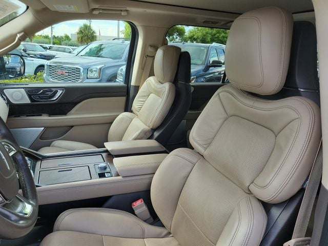 2022 Lincoln Navigator L Reserve