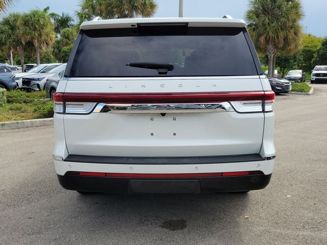 2022 Lincoln Navigator L Reserve