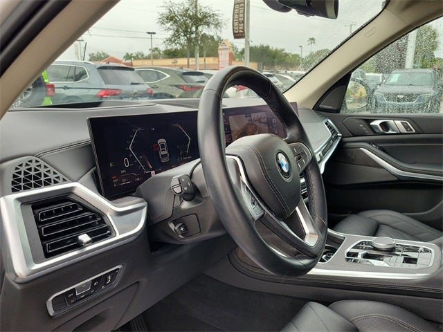 2023 BMW X7 xDrive40i