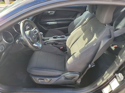 2015 Ford Mustang V6