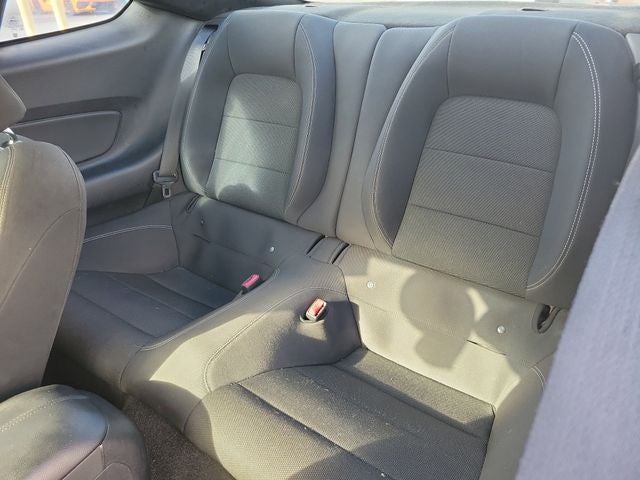 2015 Ford Mustang V6