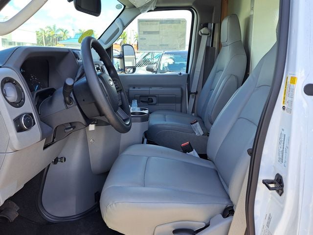 2025 Ford E-350SD Base Cutaway