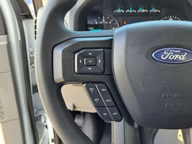 2025 Ford E-350SD Base Cutaway