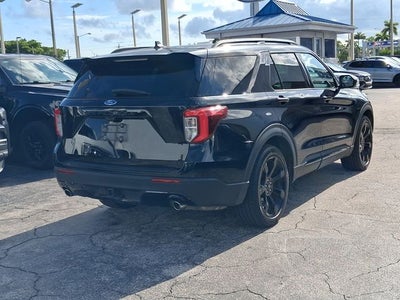 2023 Ford Explorer ST-Line