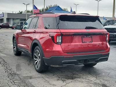 2025 Ford Explorer ST-Line