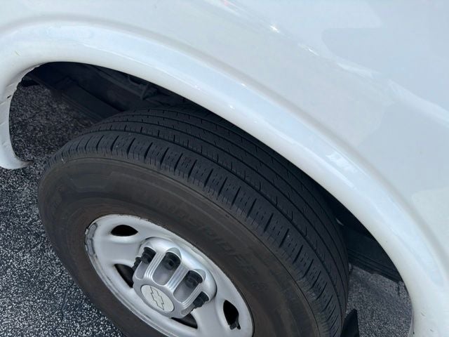 2014 Chevrolet Express 2500 Work Van Cargo