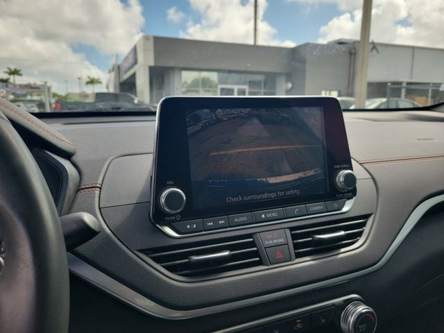 2022 Nissan Altima 2.5 SR