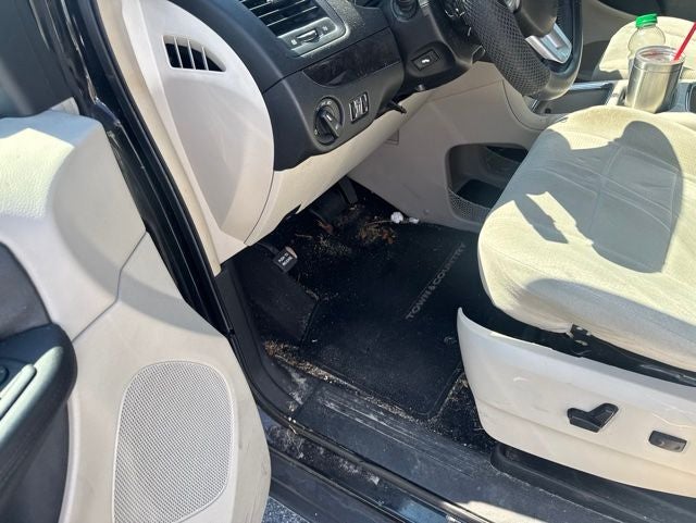 2012 Dodge Grand Caravan Crew