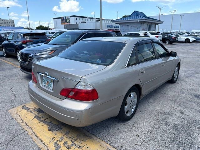 2004 Toyota Avalon XL