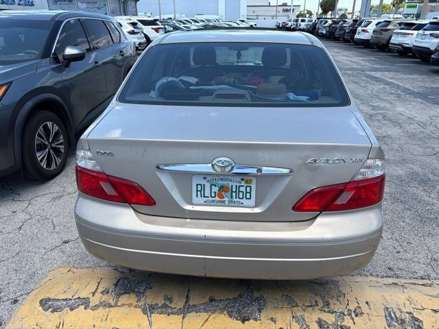 2004 Toyota Avalon XL