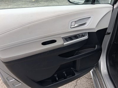 2025 Toyota Sienna XLE 8 Passenger