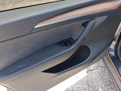 2025 Tesla Model Y Long Range