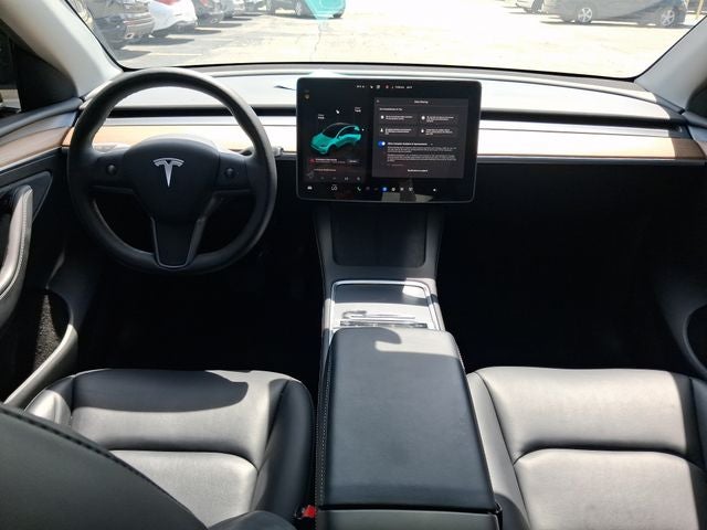 2025 Tesla Model Y Long Range