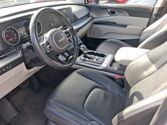 2023 Kia Carnival LX Seat Package