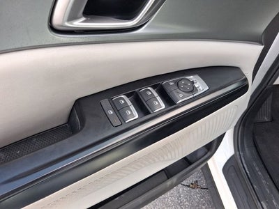 2023 Kia Carnival LX Seat Package